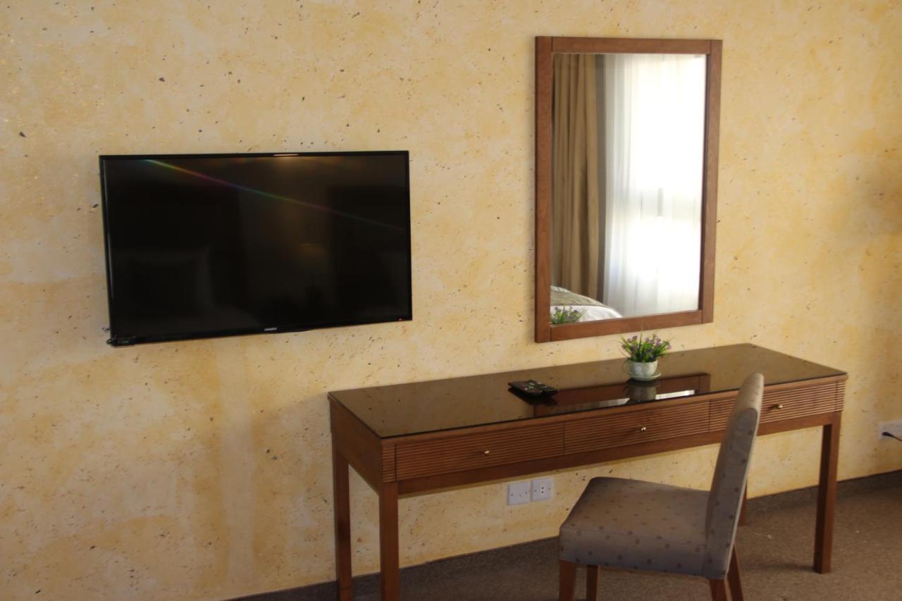 Saray Hotel Amman Exterior foto