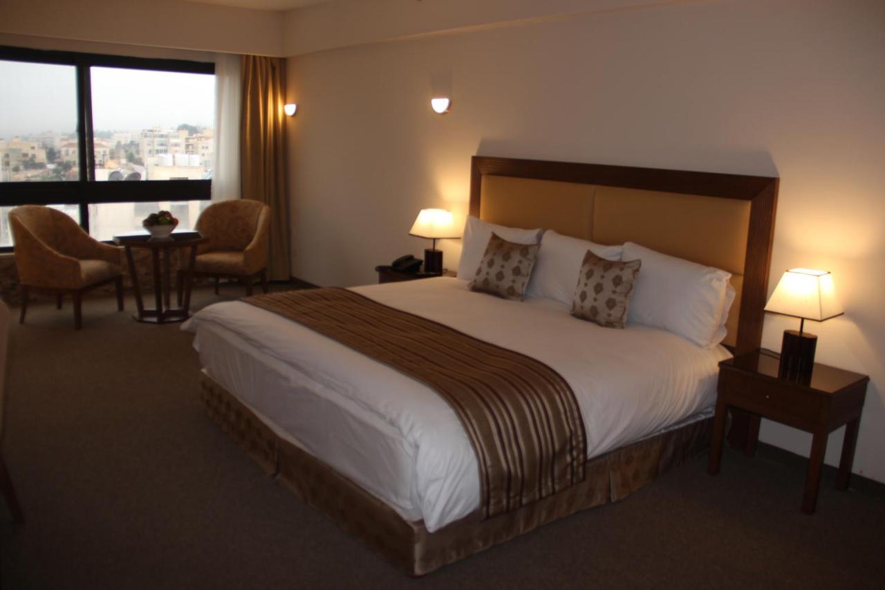 Saray Hotel Amman Exterior foto